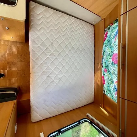 Premium Przyczepy W Surf Wiosce Camping